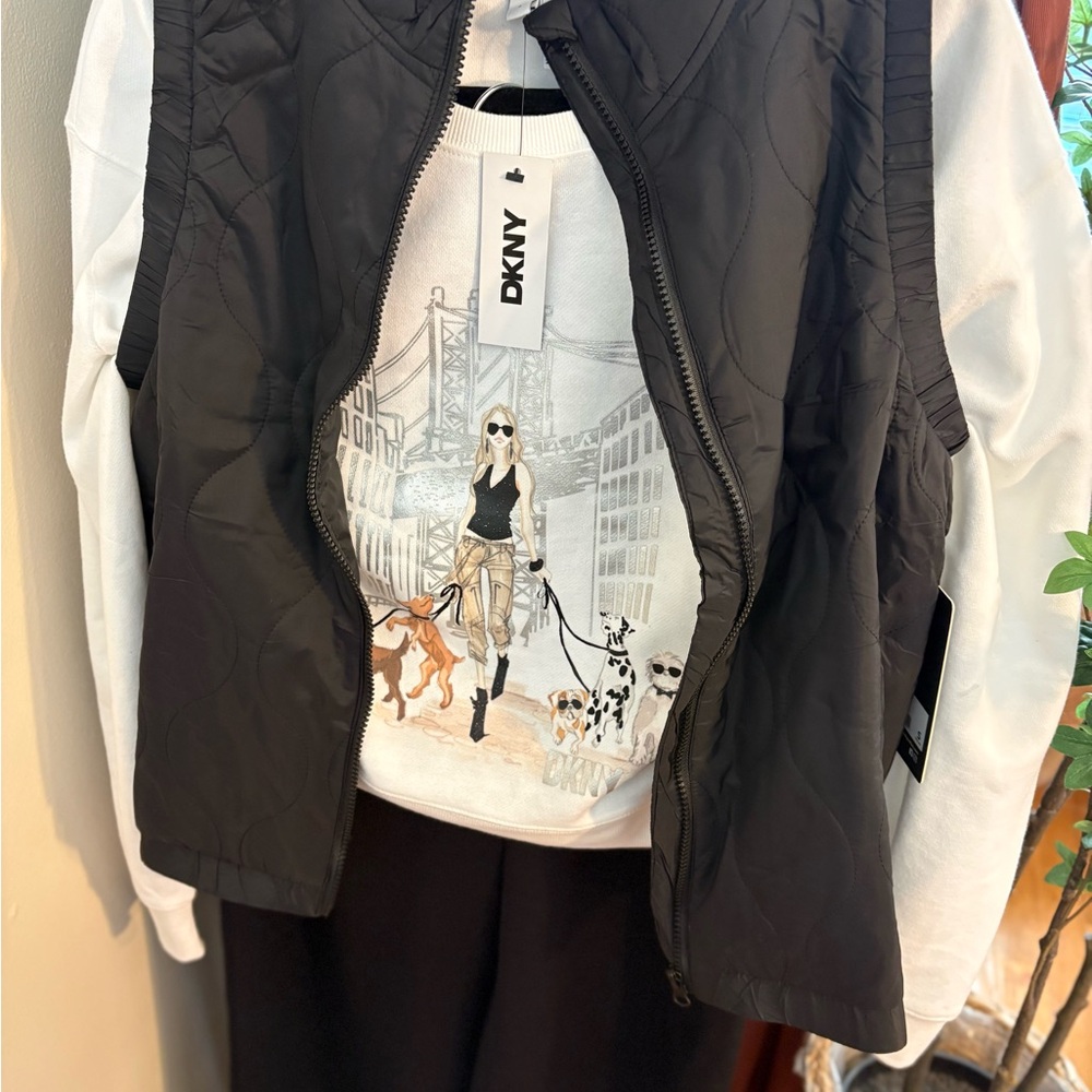 90 Degree By Reflex Women's Black Puffer Vest - Picture 3 of 10